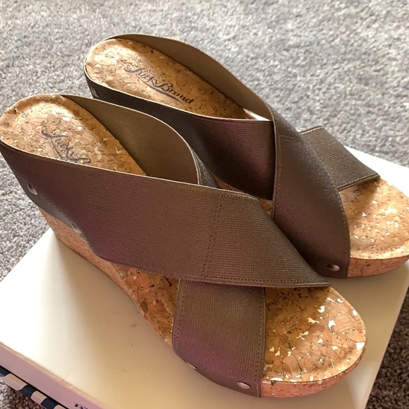 Lucky Brand wedge shoes like new! - Picture 7 of 8